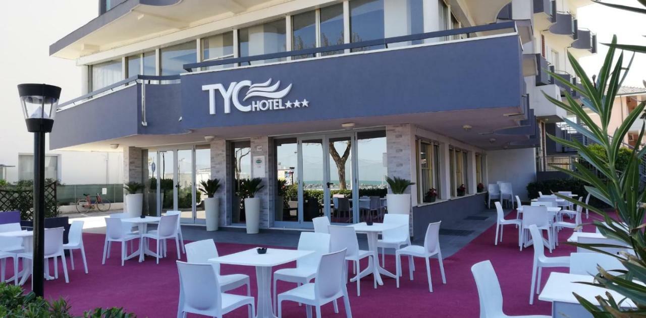 Tyc Hotel Viserbella di Rimini Ngoại thất bức ảnh