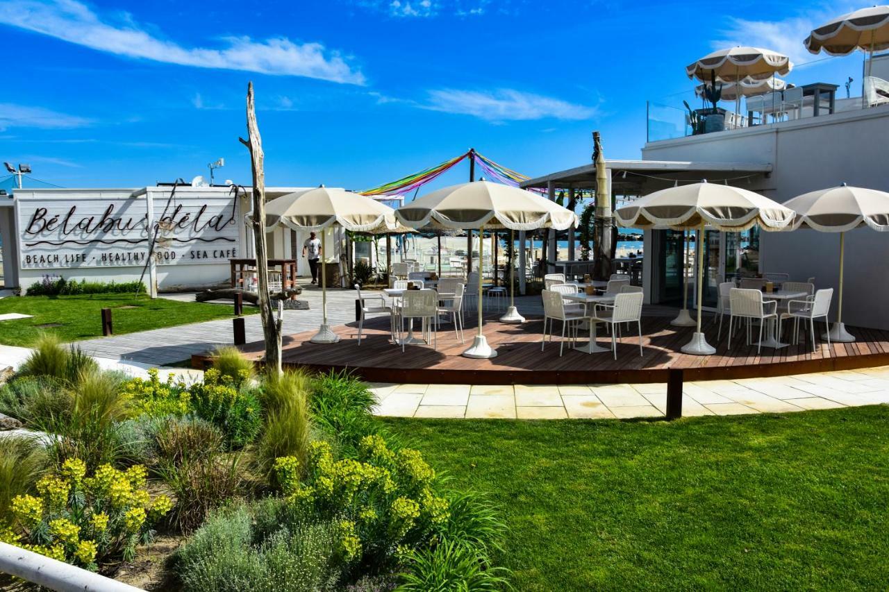 Tyc Hotel Viserbella di Rimini Ngoại thất bức ảnh